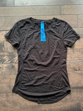 Kit and Ace Technical Cashmere Tee